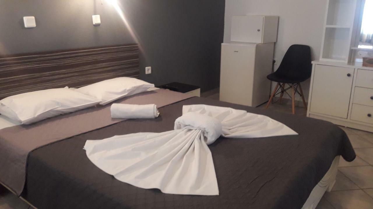 Paraga Rooms Pefkari Eksteriør billede